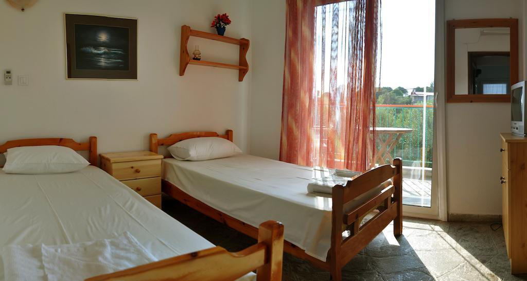 Aris Pension Agia Paraskevi  Exteriér fotografie