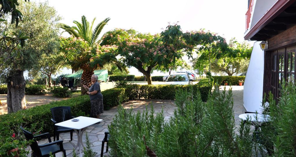 Aris Pension Agia Paraskevi  Exteriér fotografie