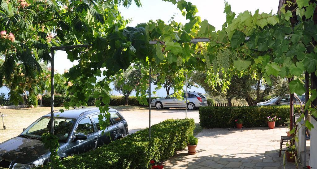 Aris Pension Agia Paraskevi  Exteriér fotografie